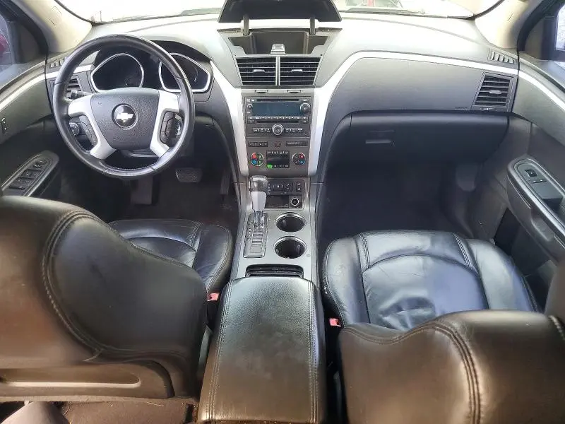 2010 CHEVROLET TRAVERSE LT  