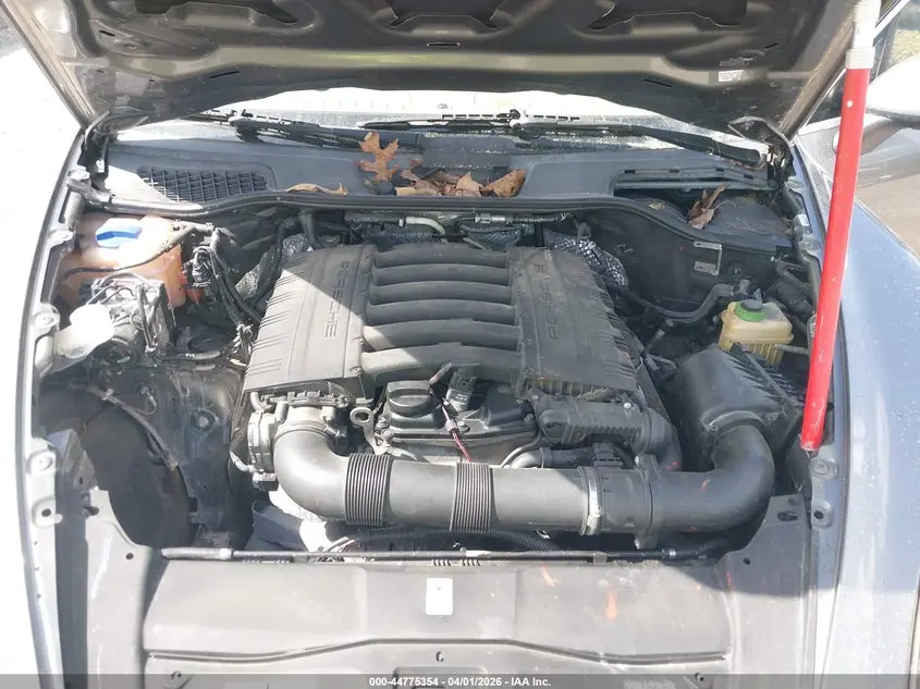 2013 PORSCHE CAYENNE  