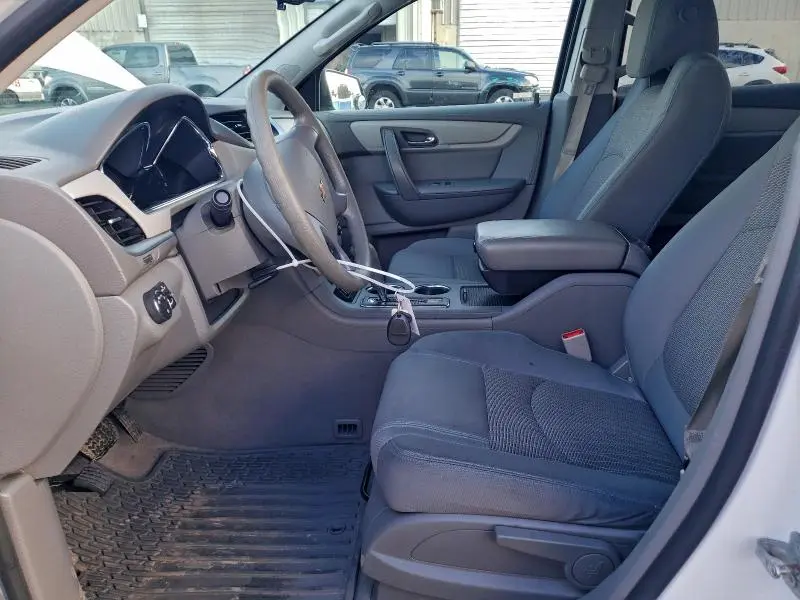 2017 CHEVROLET TRAVERSE LS  