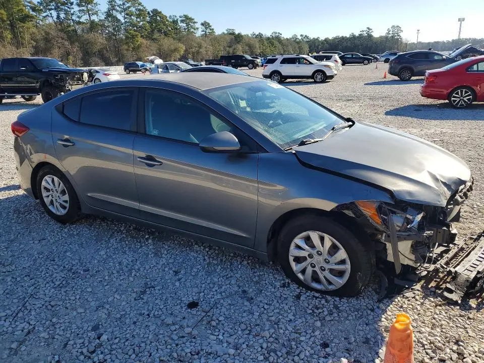 2018 HYUNDAI ELANTRA SE  
