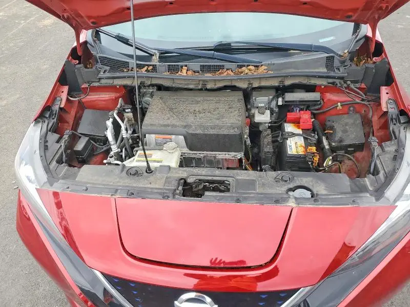 2022 NISSAN LEAF SV  