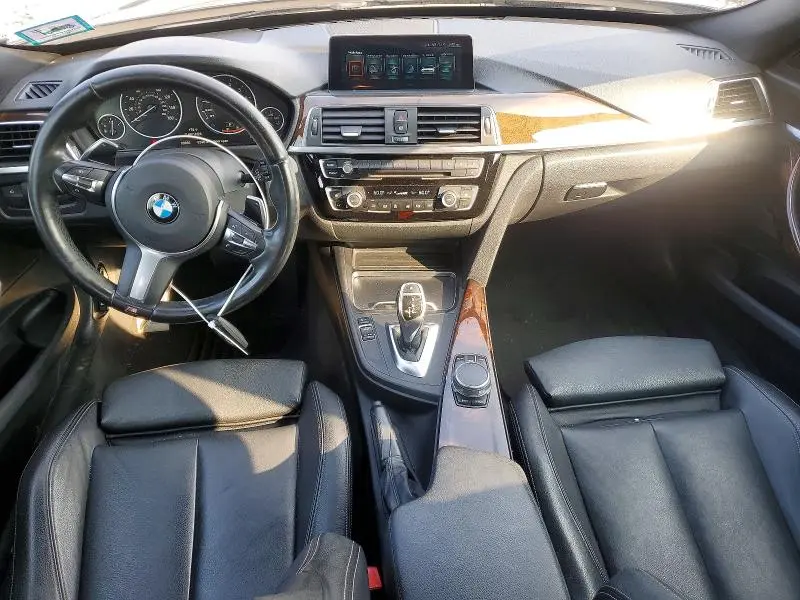2017 BMW 330 XIGT  