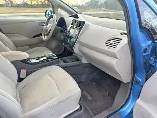 2012 NISSAN LEAF SV  