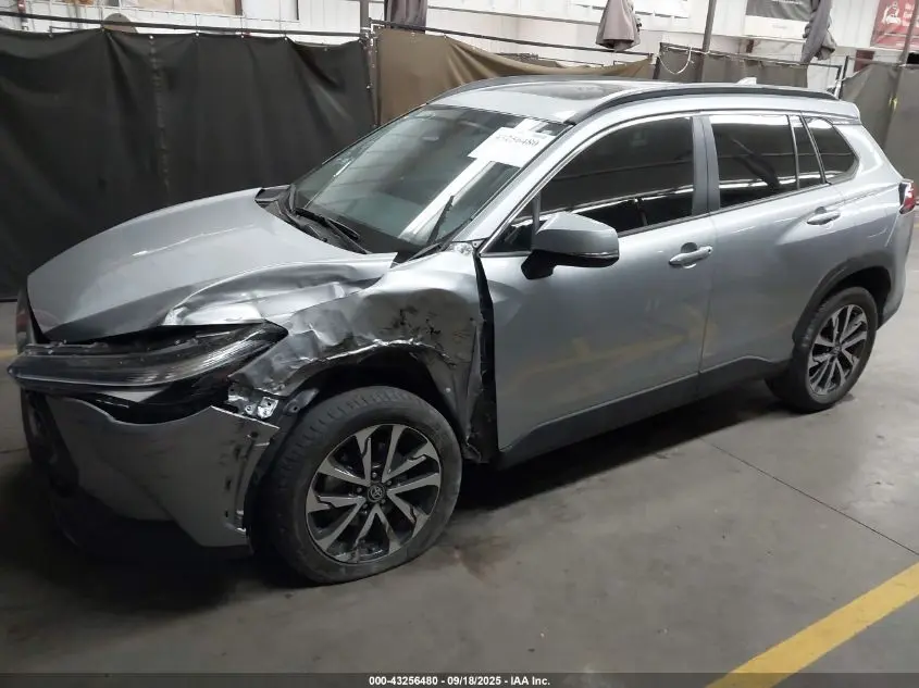 2024 TOYOTA COROLLA CROSS XLE