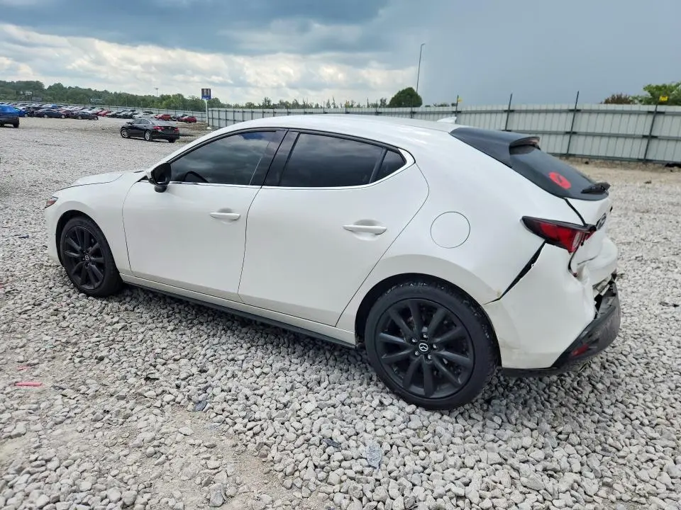 2022 MAZDA 3 PREMIUM  