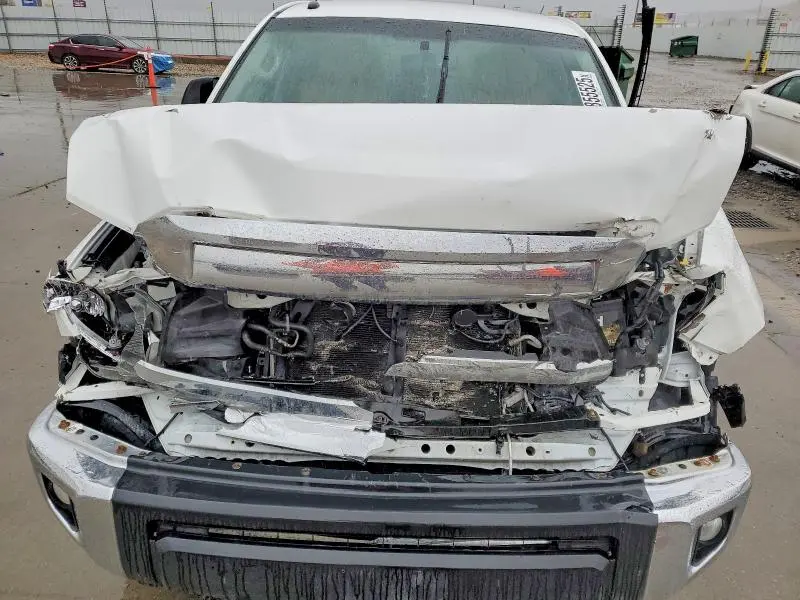 2016 TOYOTA TUNDRA SR5  