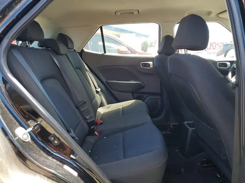 2022 HYUNDAI VENUE SE  