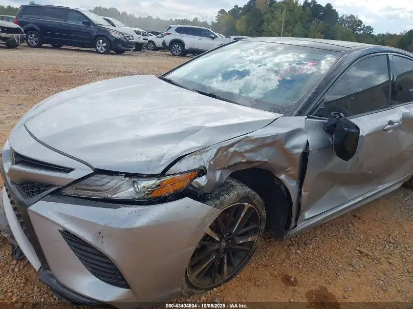 2019 TOYOTA CAMRY XSE