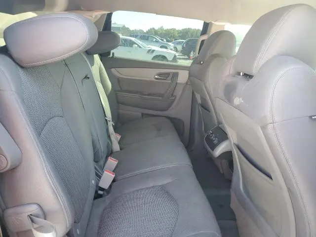 2017 CHEVROLET TRAVERSE LS  