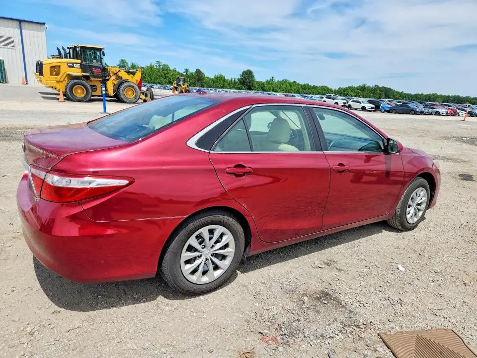 2016 TOYOTA CAMRY LE  