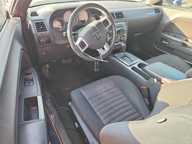 2014 DODGE CHALLENGER SXT  