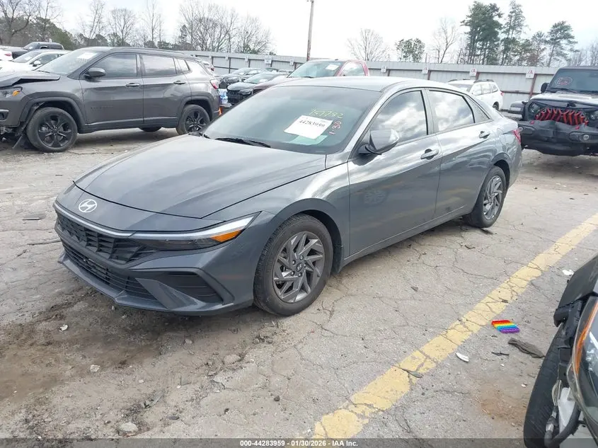 2024 HYUNDAI ELANTRA SEL