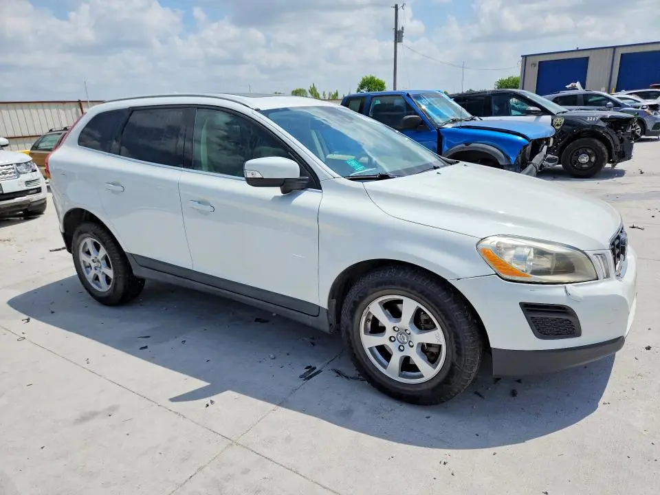 2012 VOLVO XC60 3.2  