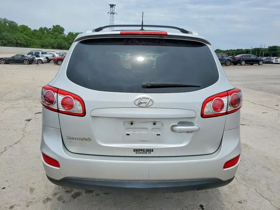 2012 HYUNDAI SANTA FE SE  