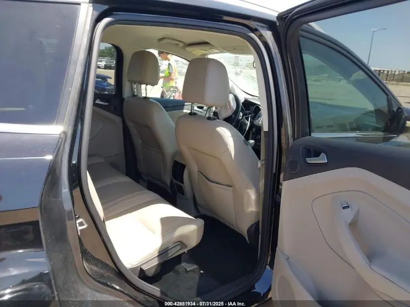2017 FORD ESCAPE TITANIUM