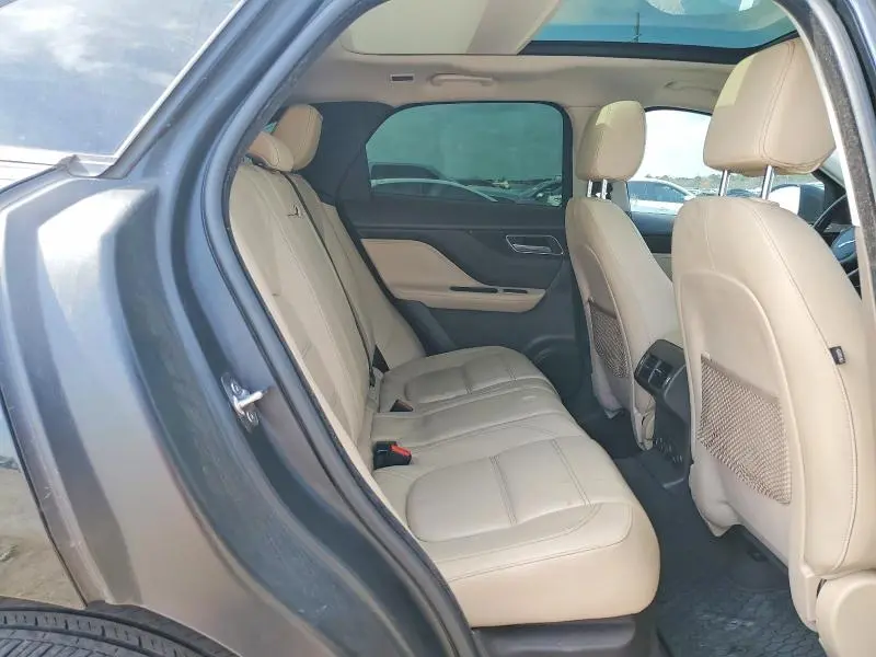 2017 JAGUAR F-PACE PRESTIGE  