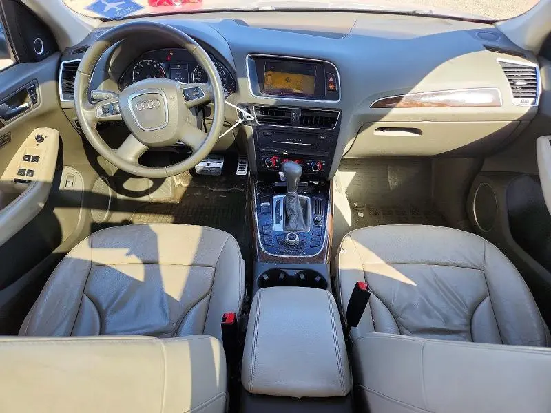 2010 AUDI Q5 PREMIUM PLUS  