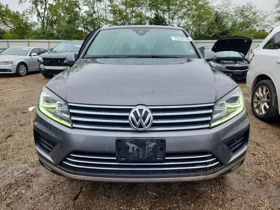 2017 VOLKSWAGEN TOUAREG WOLFSBURG  
