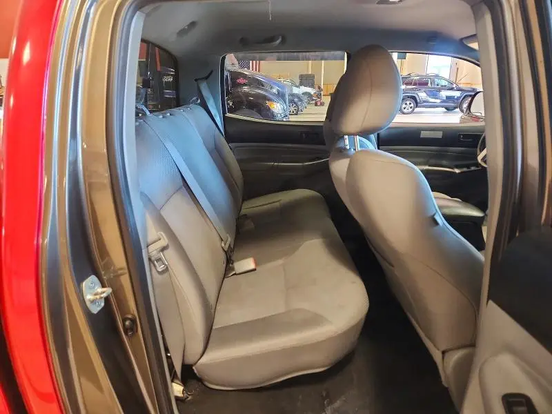 2013 TOYOTA TACOMA V6  