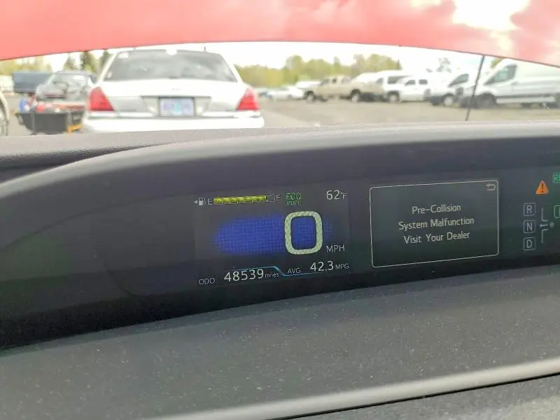 2017 TOYOTA PRIUS THREE  