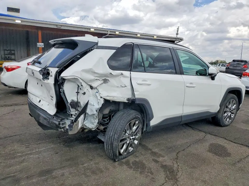 2019 TOYOTA RAV4 XLE PREMIUM  
