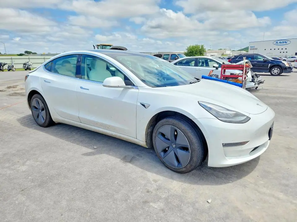 2019 TESLA MODEL 3   