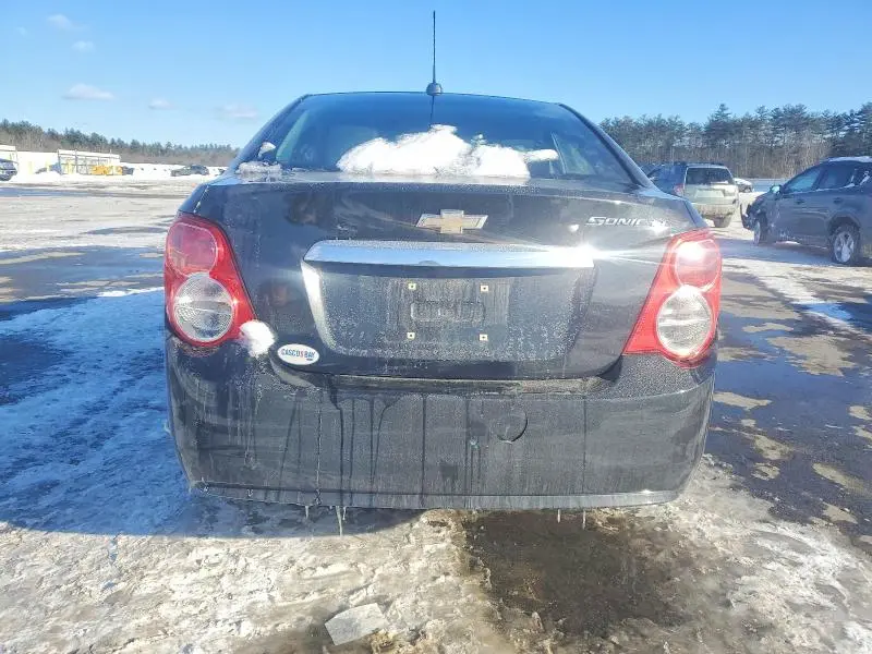 2015 CHEVROLET SONIC LT  