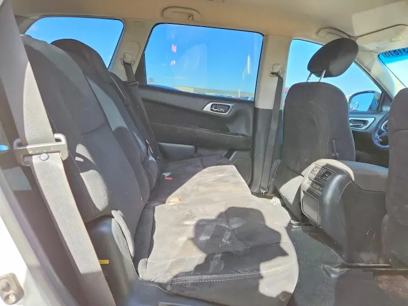 2015 NISSAN PATHFINDER SV  