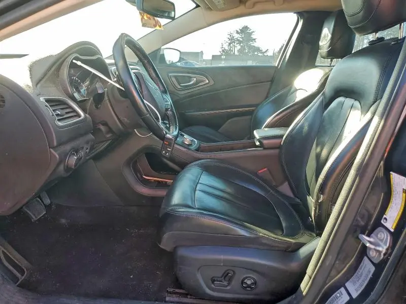 2017 CHRYSLER 200 LIMITED  
