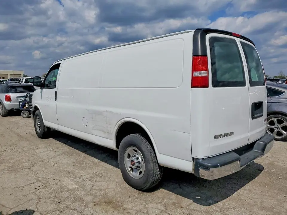 2017 GMC SAVANA G2500  