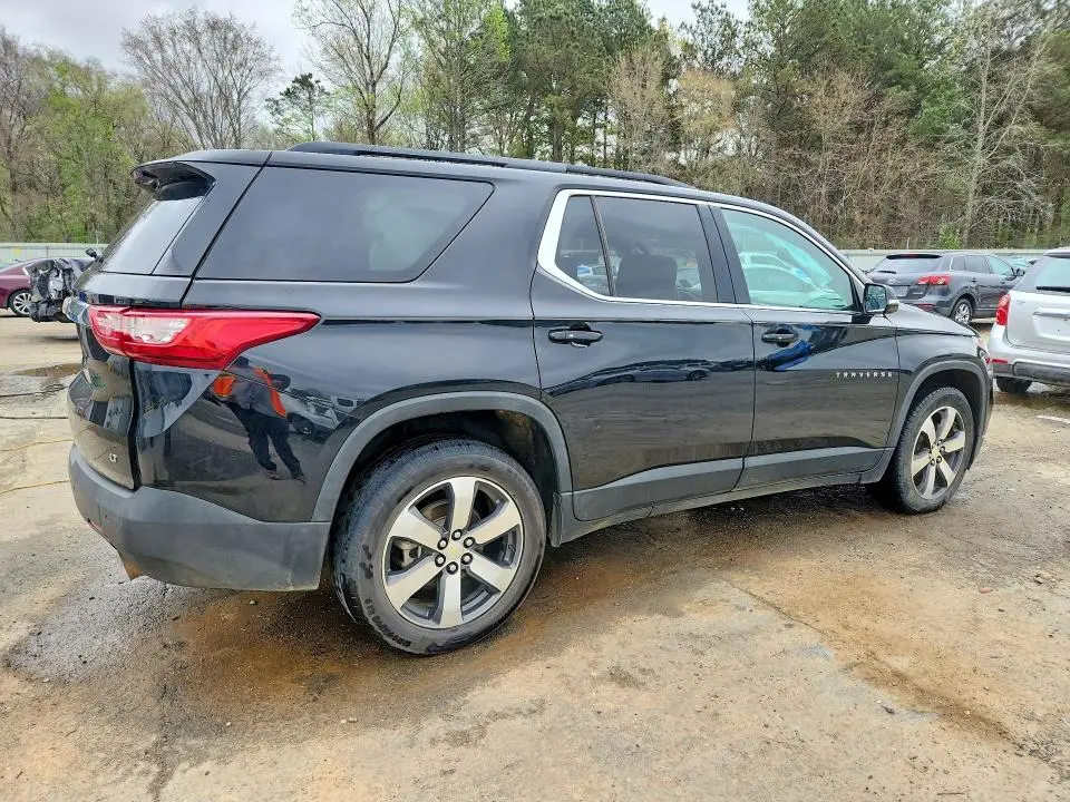 2020 CHEVROLET TRAVERSE LT  