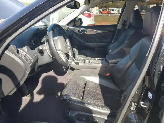 2018 INFINITI Q50 LUXE  