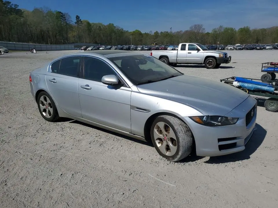 2018 JAGUAR XE   