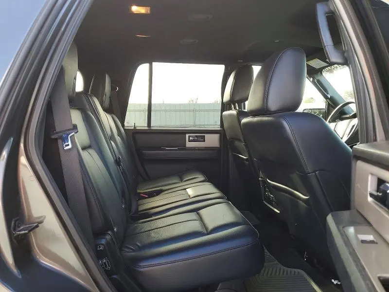 2017 FORD EXPEDITION XLT  