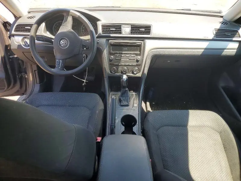 2013 VOLKSWAGEN PASSAT S  
