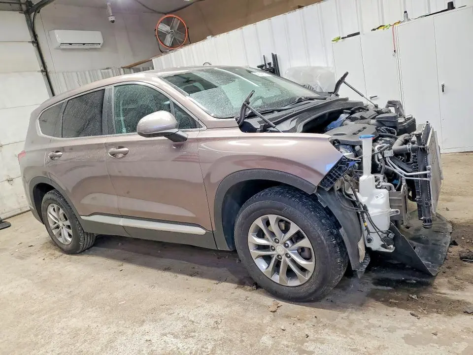 2020 HYUNDAI SANTA FE SE  