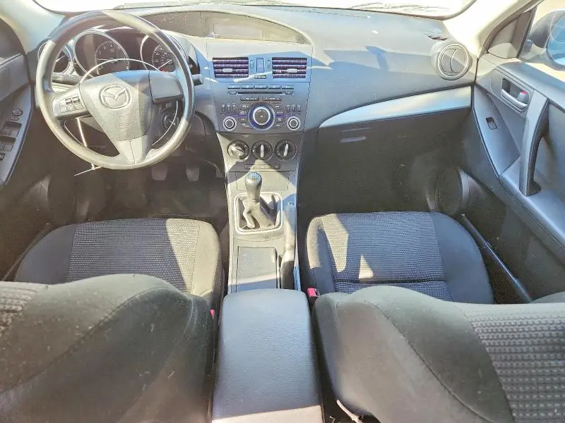 2013 MAZDA 3 I  