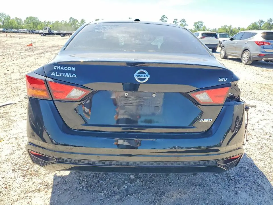 2022 NISSAN ALTIMA SV  