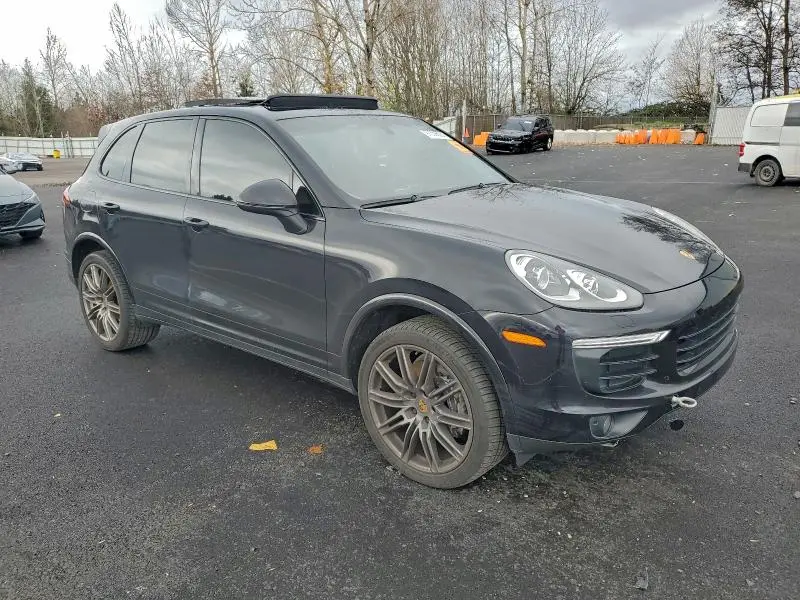 2017 PORSCHE CAYENNE   