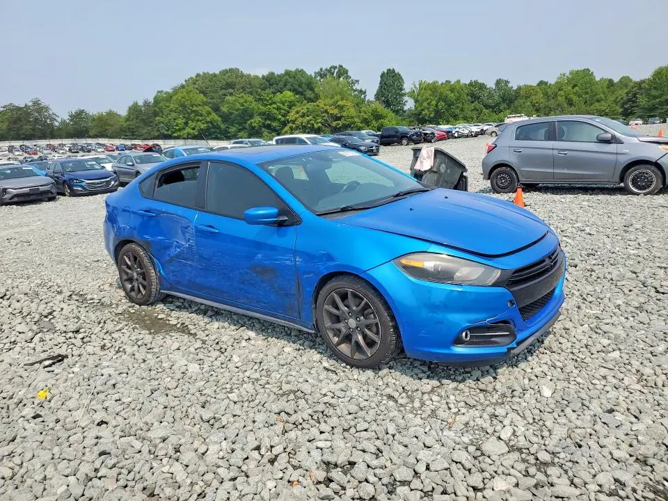 2015 DODGE DART SXT  