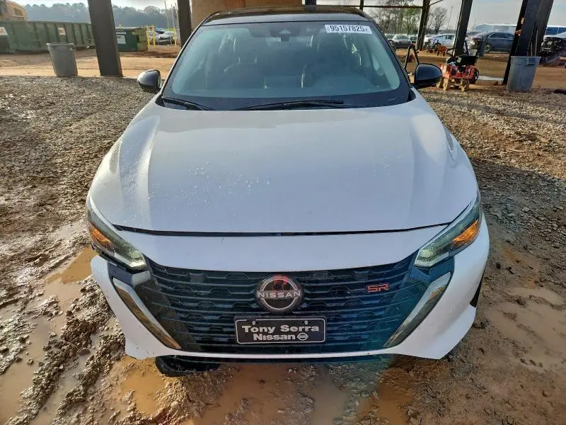 2025 NISSAN SENTRA SR  