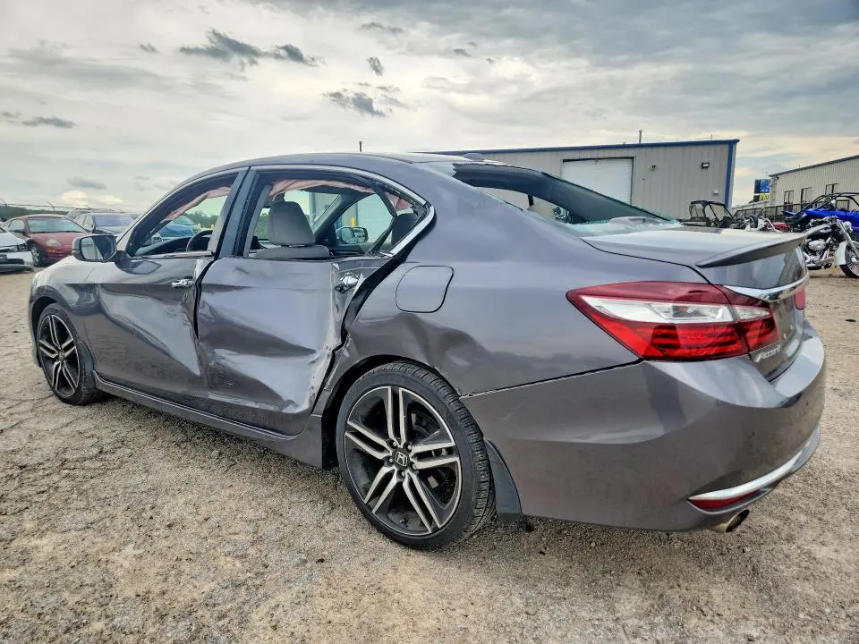 2017 HONDA ACCORD TOURING  