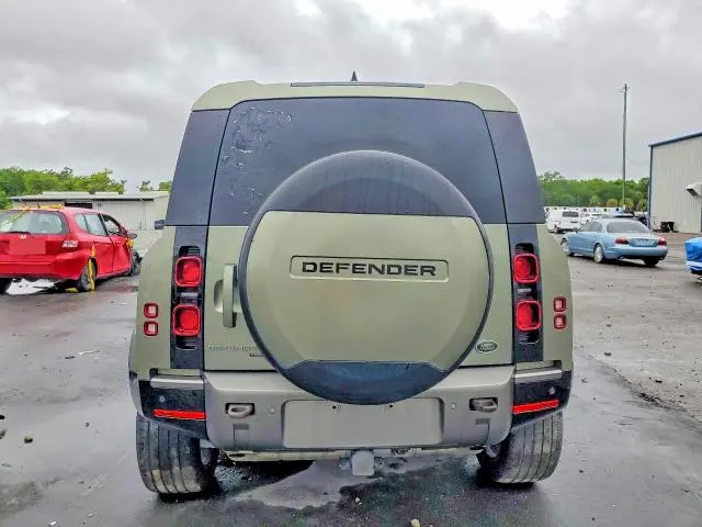 2022 LAND ROVER DEFENDER 110 X-DYNAMIC SE  
