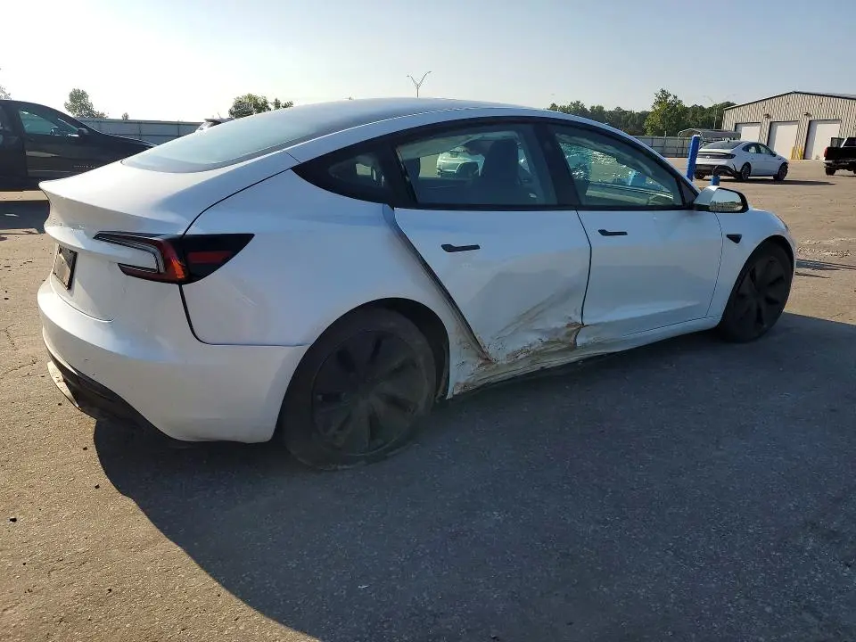 2024 TESLA MODEL 3   