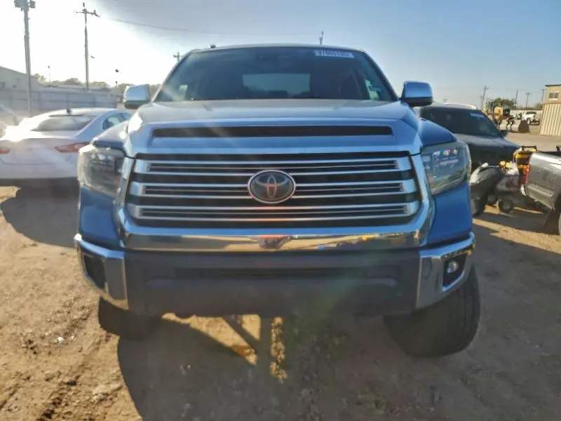 2018 TOYOTA TUNDRA CREWMAX LIMITED  