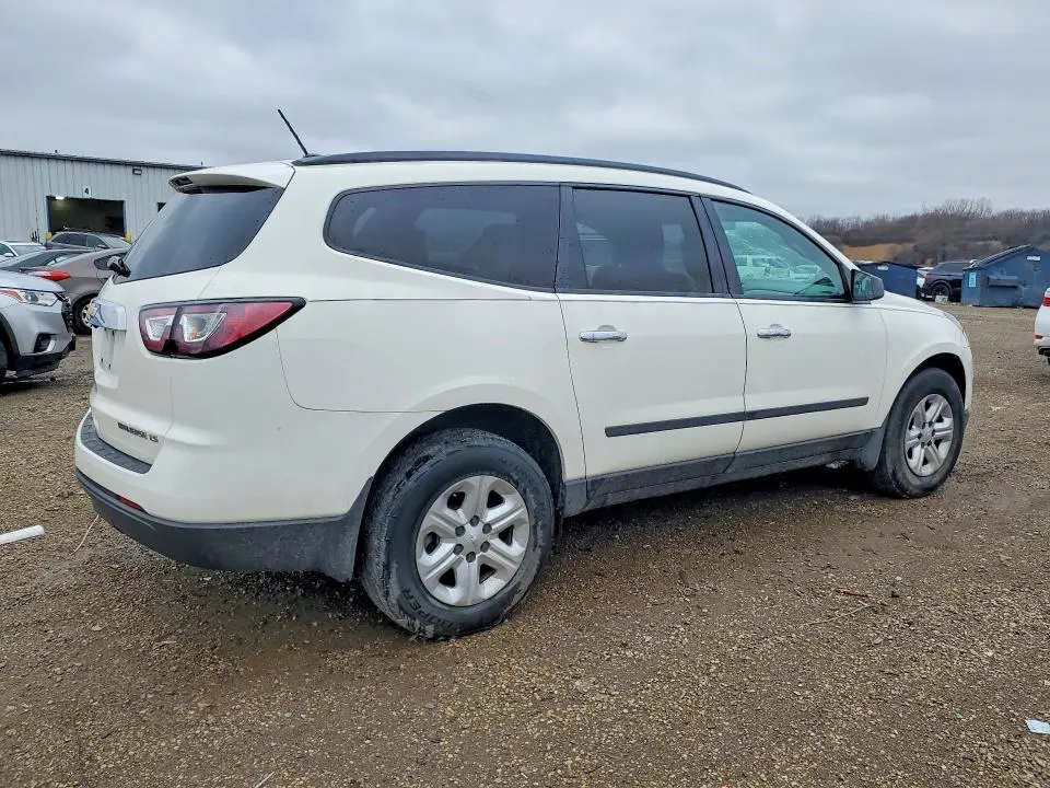 2015 CHEVROLET TRAVERSE LS  