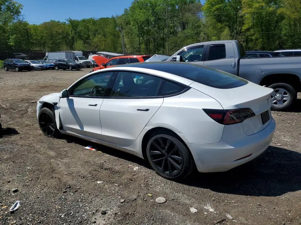 2023 TESLA 3   