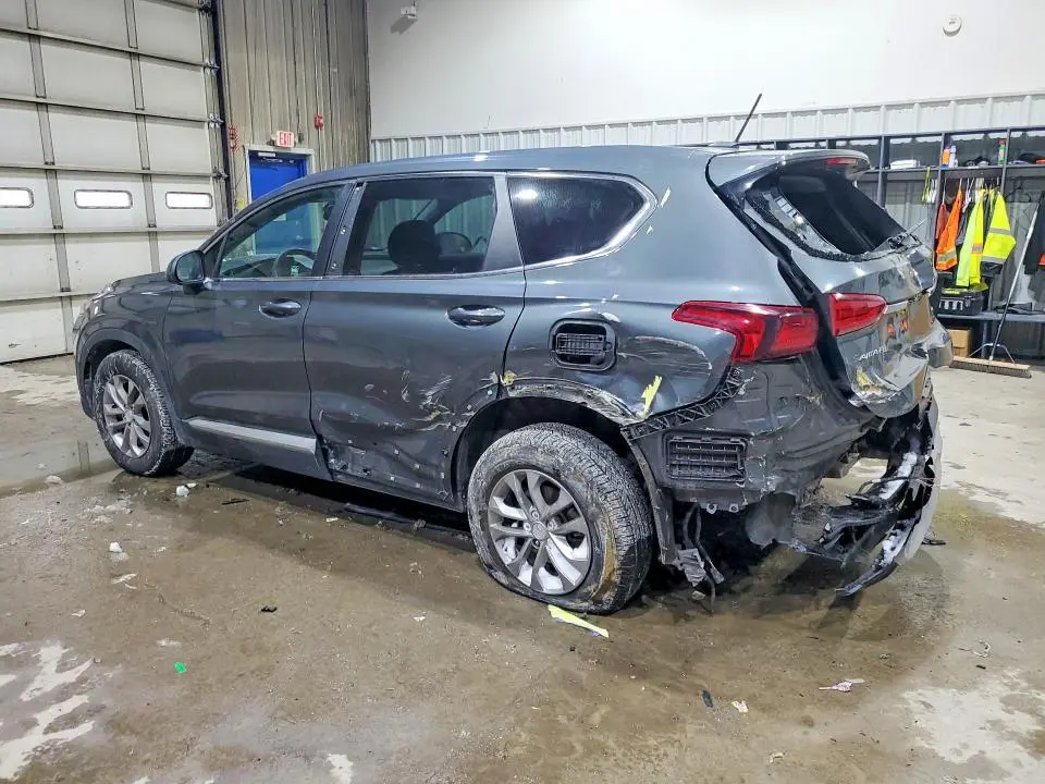 2020 HYUNDAI SANTA FE SE  