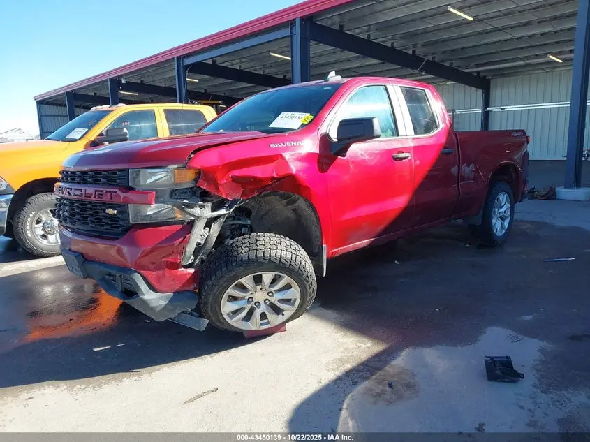 2020 CHEVROLET SILVERADO 1500 4WD  STANDARD BED CUSTOM