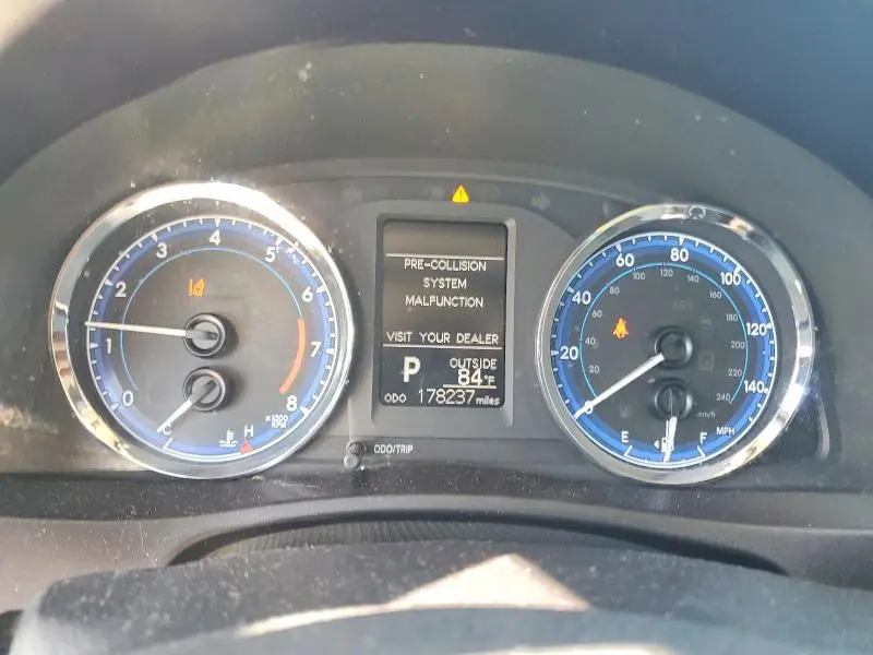 2017 TOYOTA COROLLA LE  